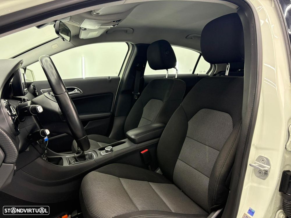 Mercedes-Benz A 180 CDI (BlueEFFICIENCY) Urban - 14