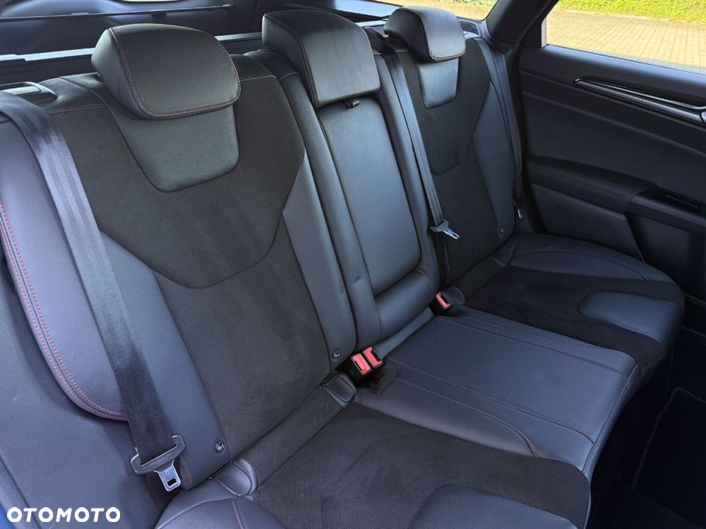 Ford Mondeo - 37