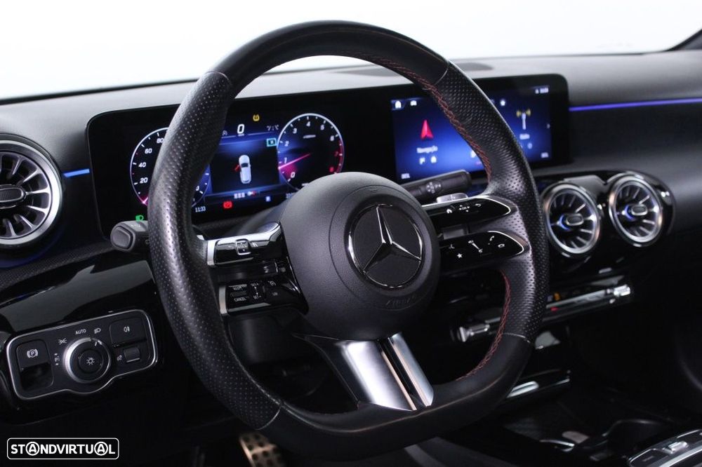 Mercedes-Benz A 200 AMG Line Aut. - 22