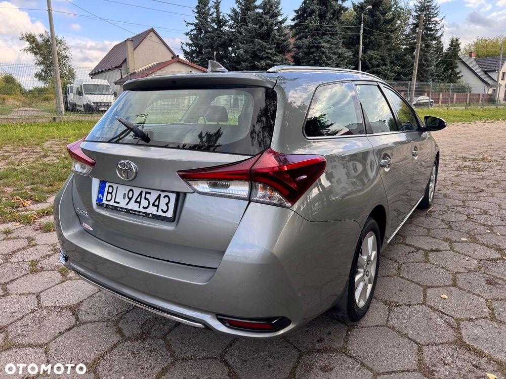 Toyota Auris 1.6 Valvematic Comfort - 9