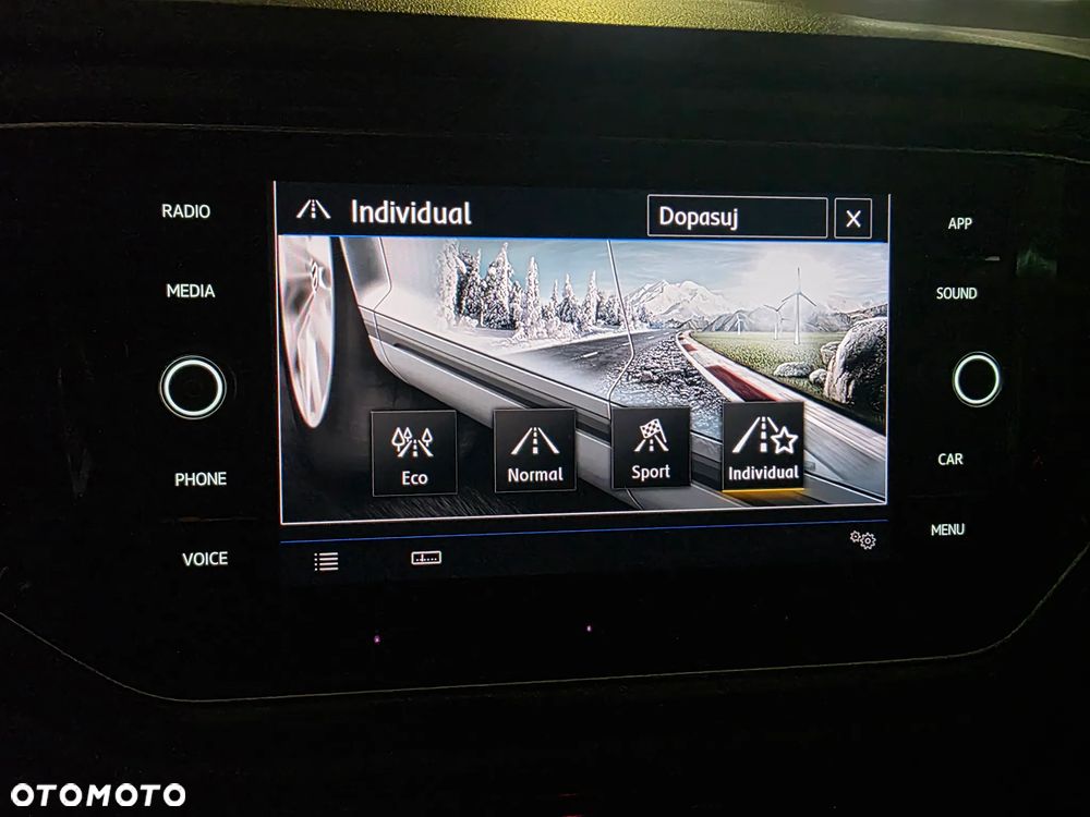 Volkswagen T-Roc 2.0 TSI OPF 4MOTION DSG R-Line - 28