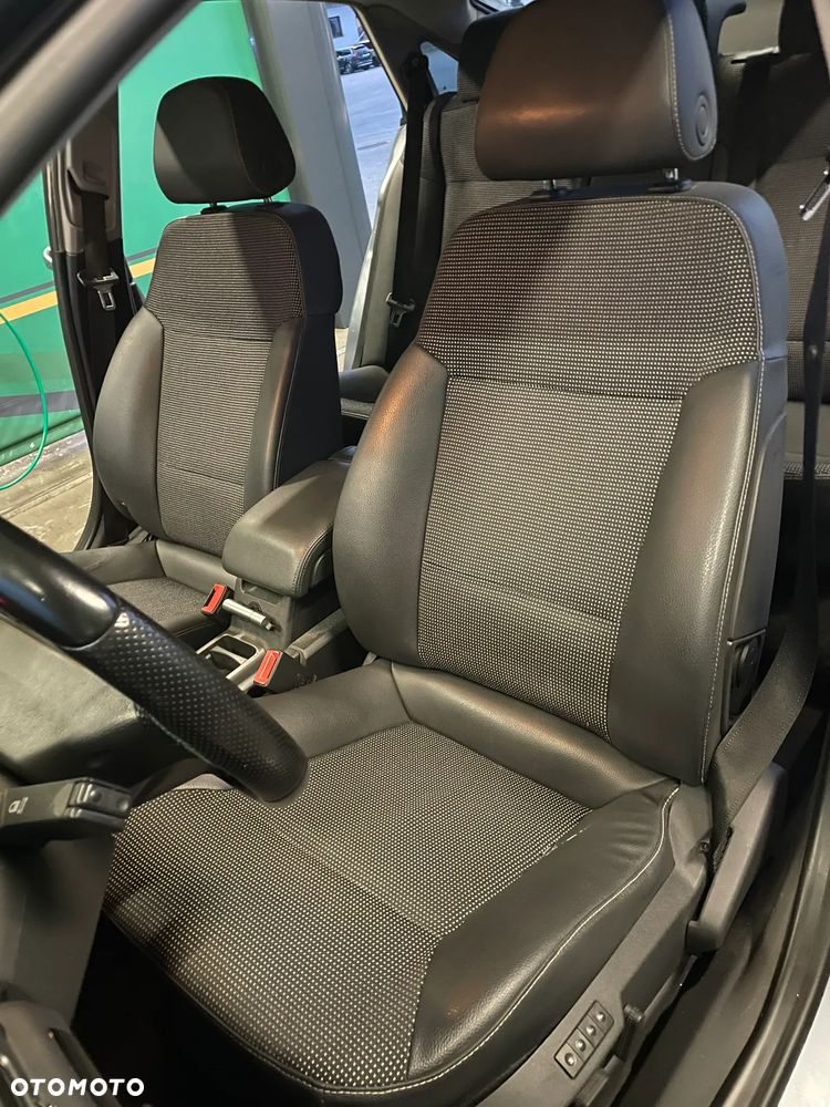 Opel Vectra 2.0 T Cosmo - 19