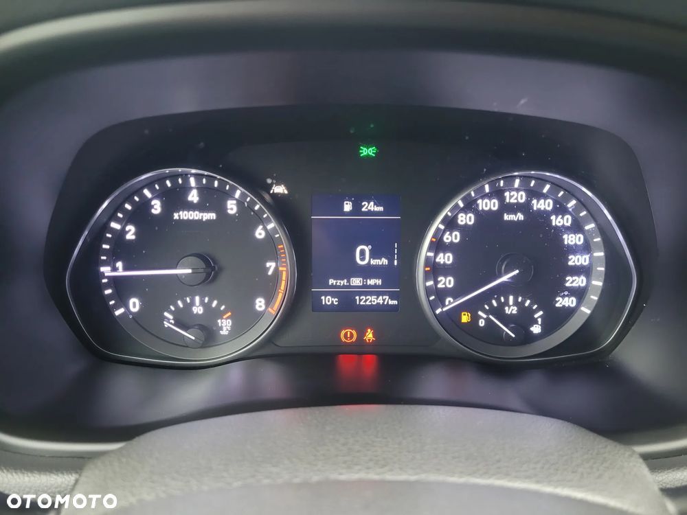 Hyundai i30 1.5 DPI Classic + - 19