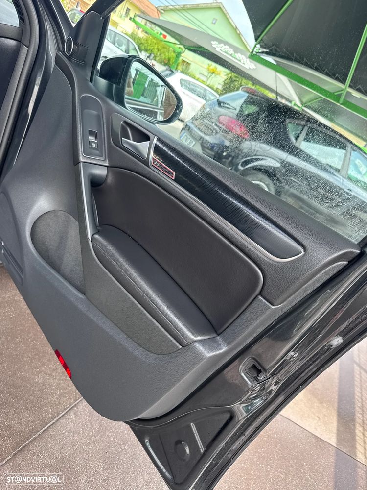 VW Golf 2.0 TSi GTI EDITION 35 DSG - 28