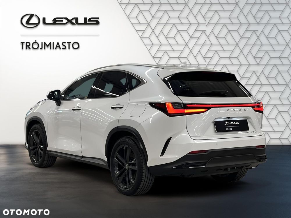 Lexus NX - 4