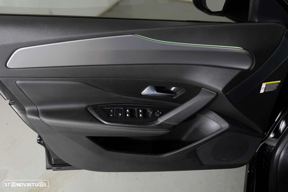 Peugeot 408 1.6 Hybrid GT e-EAT8 - 27