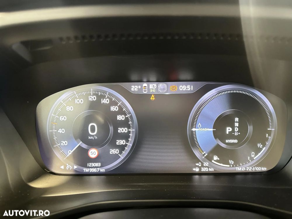 Volvo XC 40 T4 Recharge DKG Core - 10