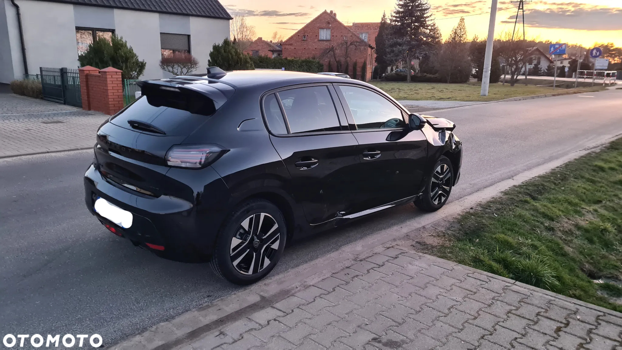 Peugeot 208 - 6