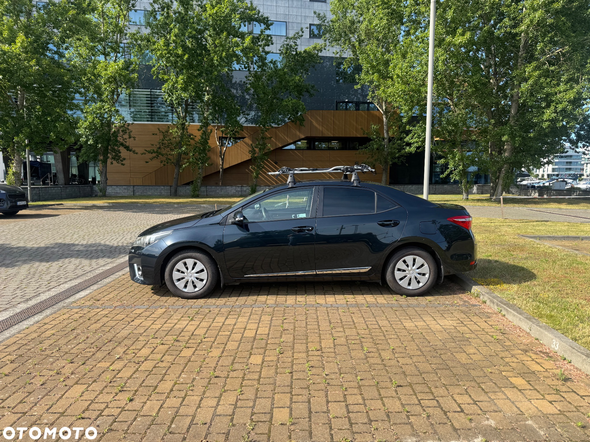 Toyota Corolla 1.6 Active - 4