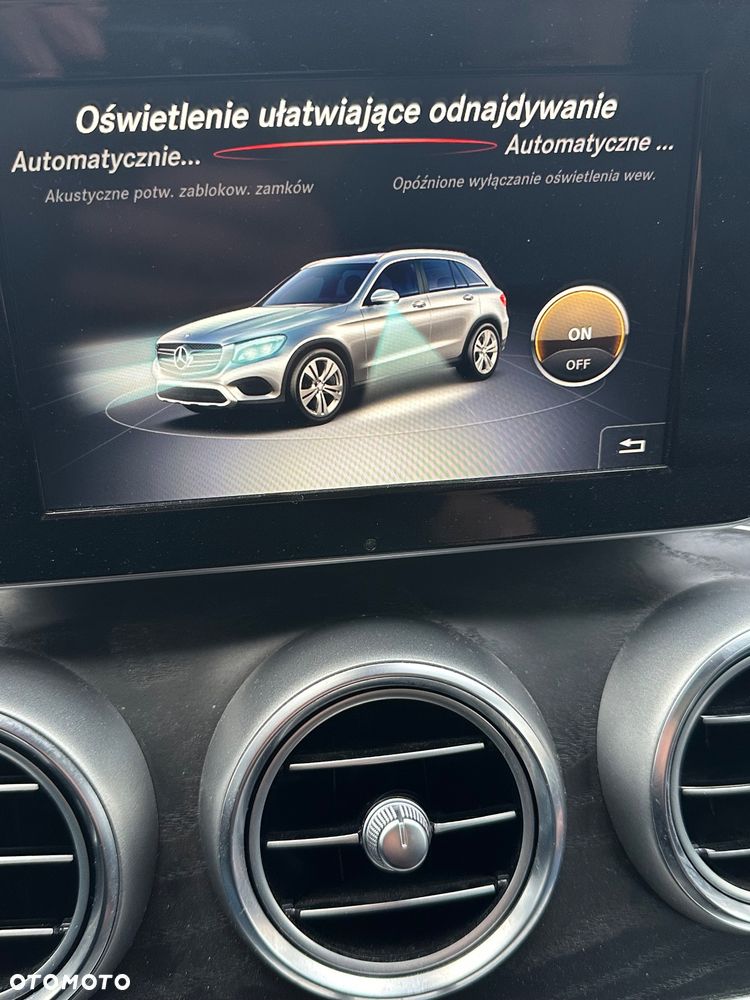 Mercedes-Benz GLC - 22