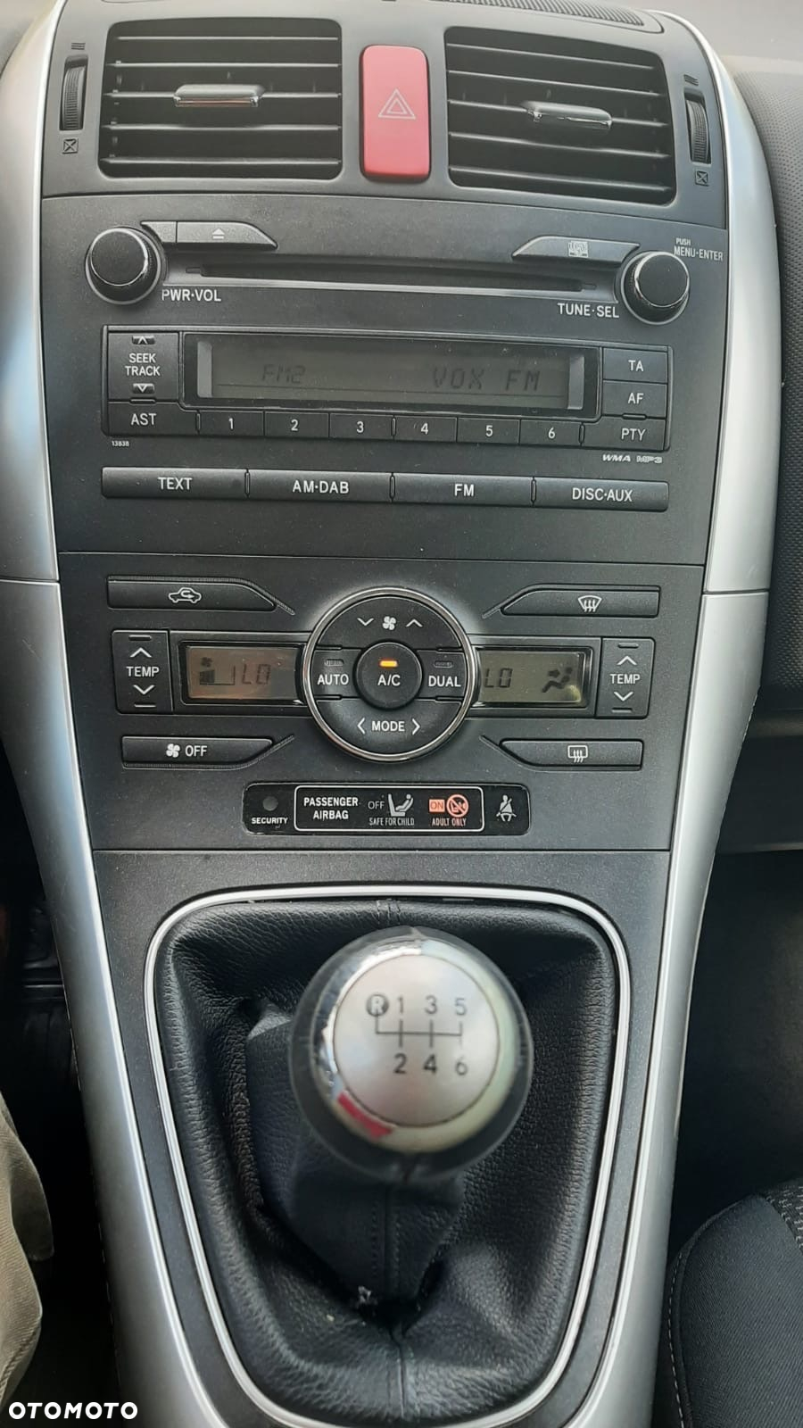 Toyota Auris 1.33 Dual-VVT-i Cool - 24