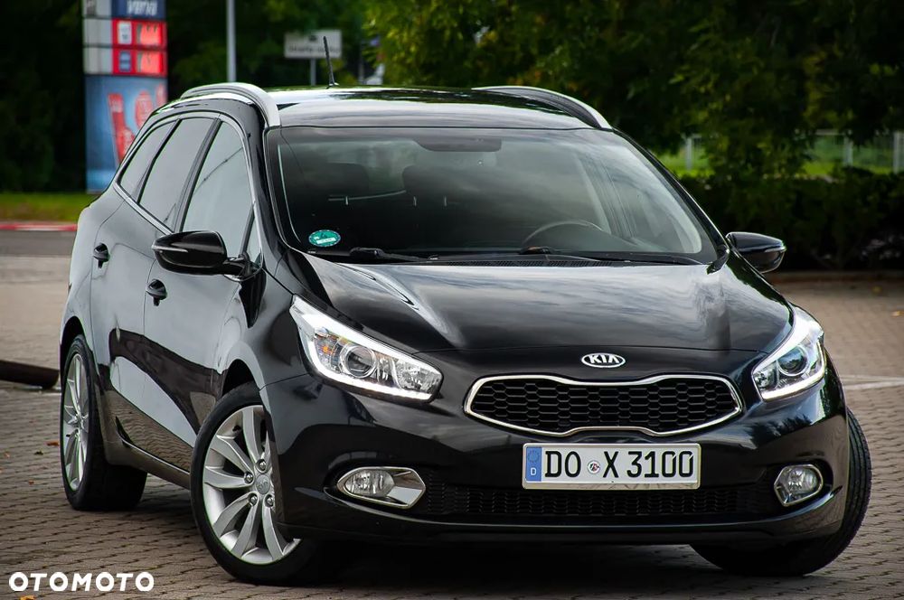 Kia Ceed 1.6 GDI ISG SW Platinum Edition - 2