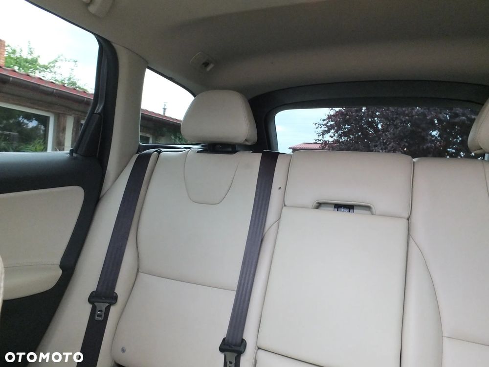 Volvo XC 60 T6 AWD Geartronic Summum - 25