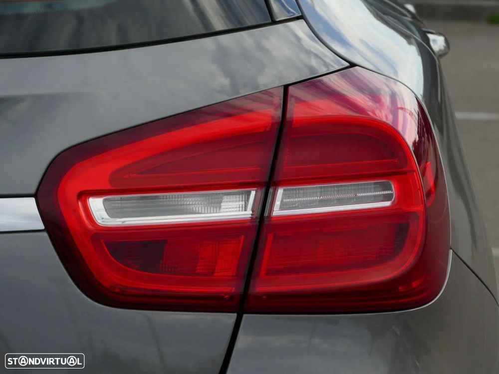 Mercedes-Benz GLA 180 CDi Urban - 12