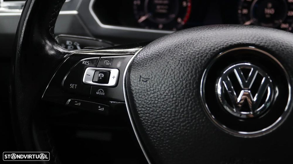 VW Tiguan 2.0 TDI Highline DSG 4Motion - 13