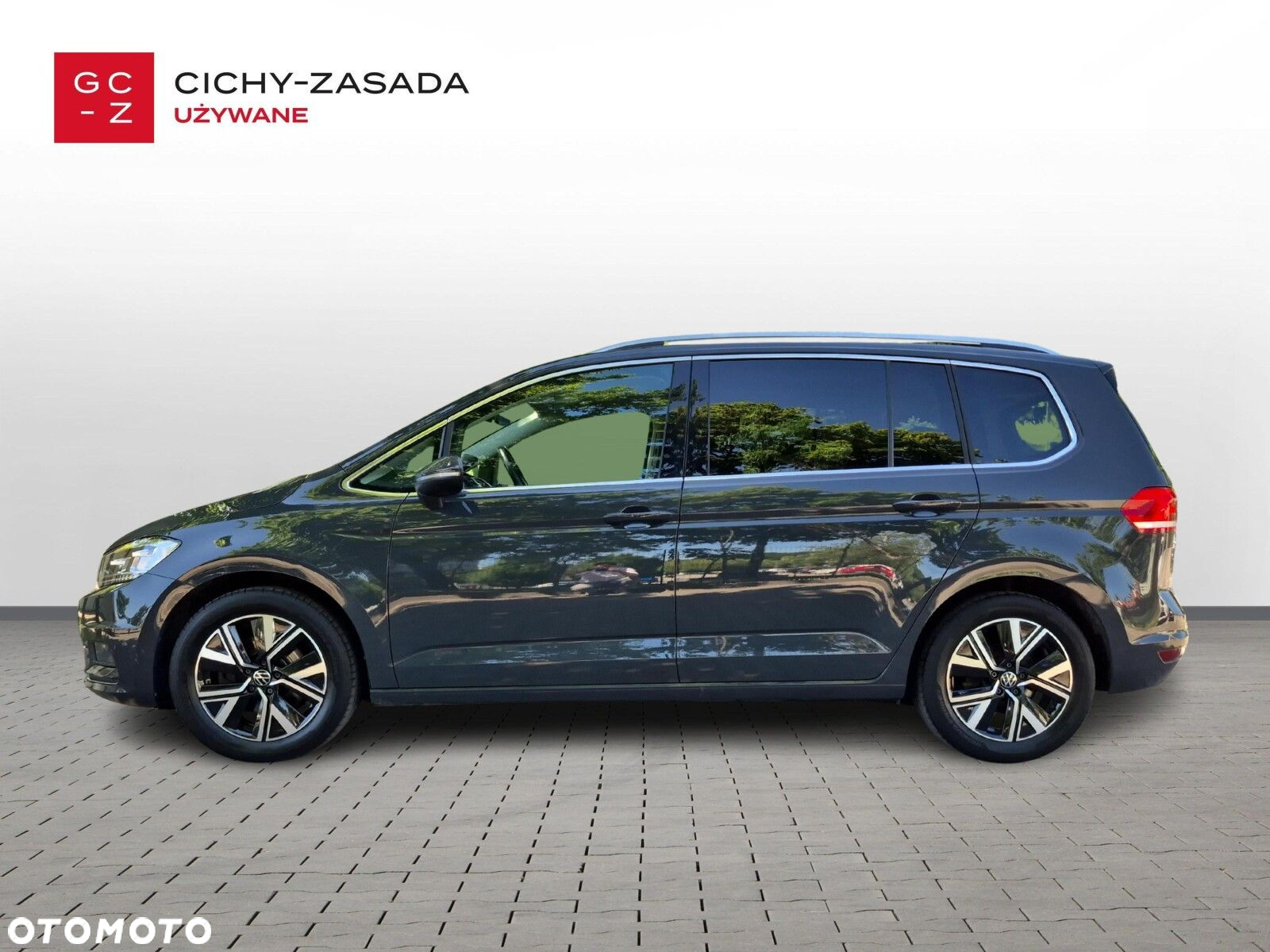 Volkswagen Touran 2.0 TDI BMT Highline DSG - 2
