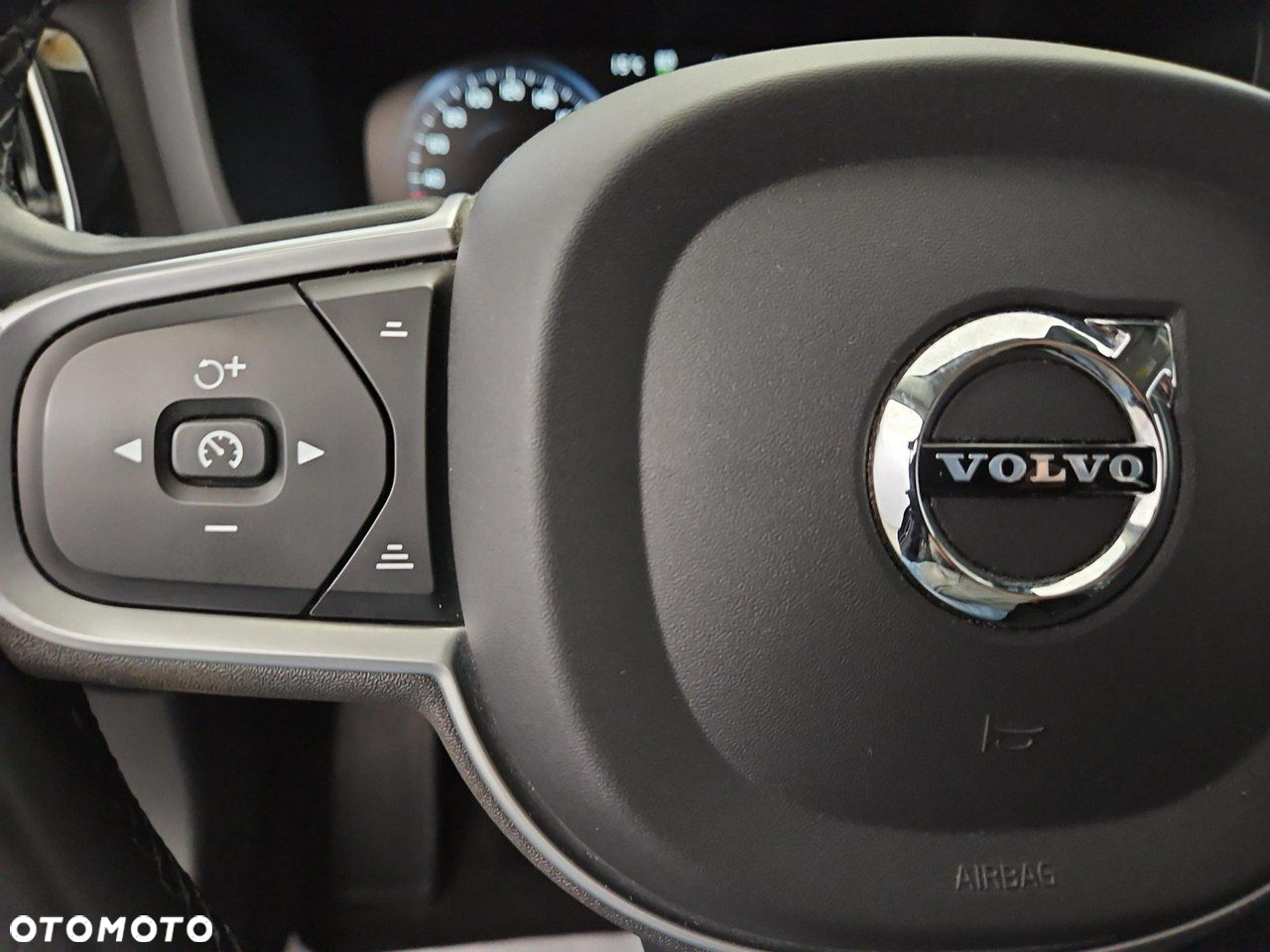Volvo V60 B4 D Momentum - 16