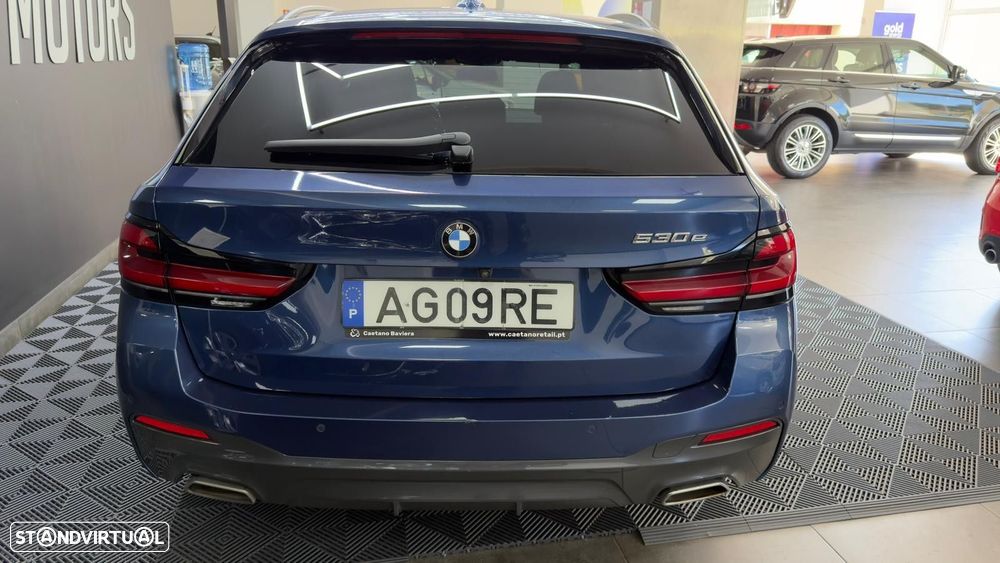 BMW 530 e Pack Desportivo M - 12
