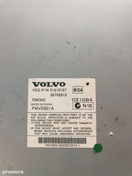 wzmacniacz volvo 30752610 dynaudio - 1