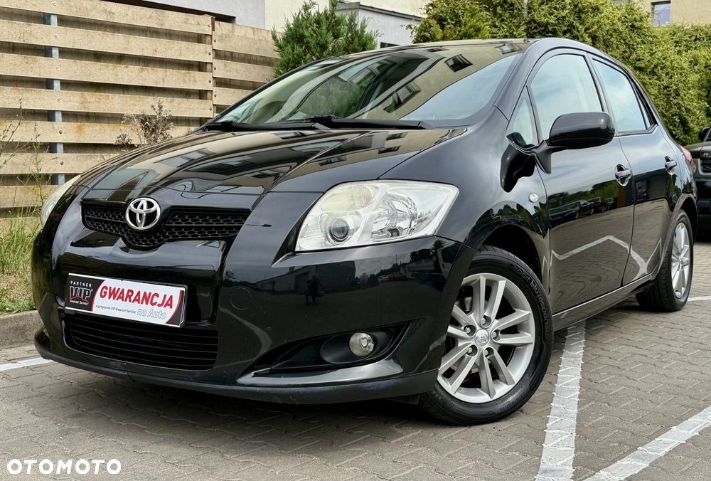 Toyota Auris 1.6 Luna - 2