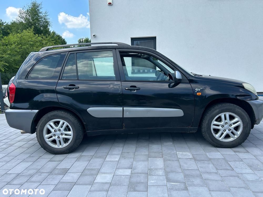 Toyota RAV4 - 5