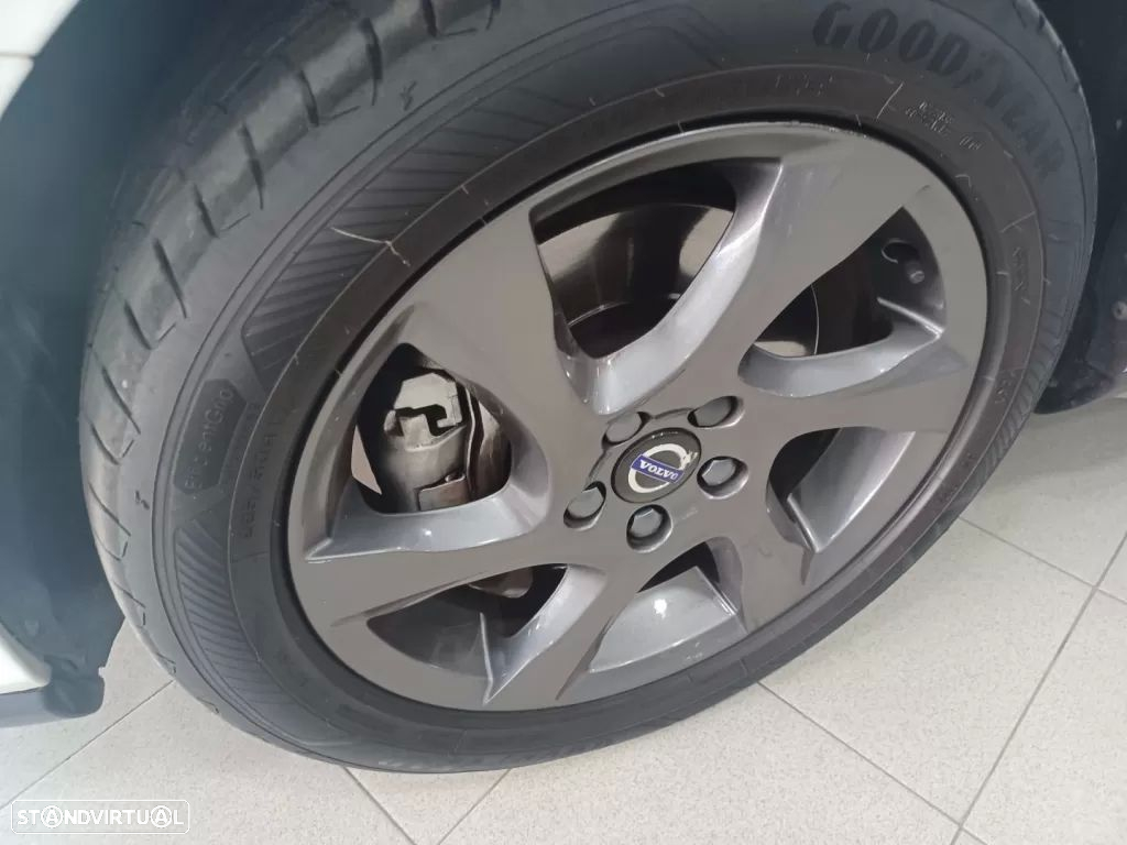 Volvo V40 Cross Country 2.0 D2 Kinetic - 34