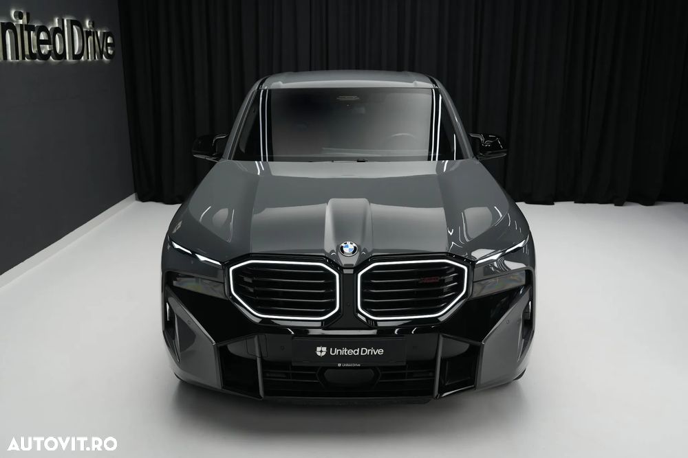 BMW XM Label Red - 4