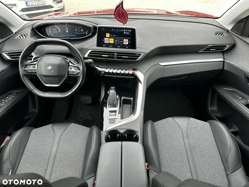 Peugeot 3008 1.2 PureTech Allure S&S EAT8 - 22