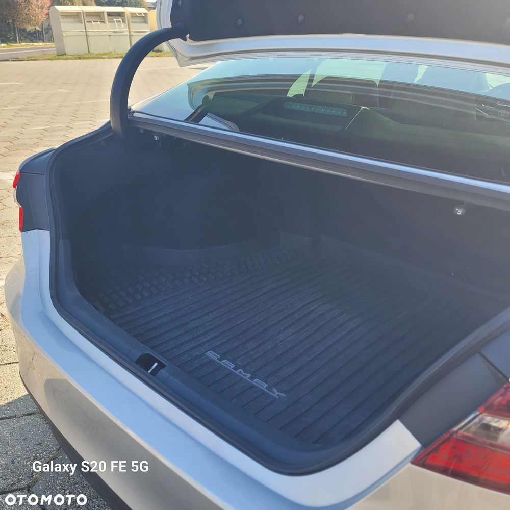 Toyota Camry 2023 photo 5