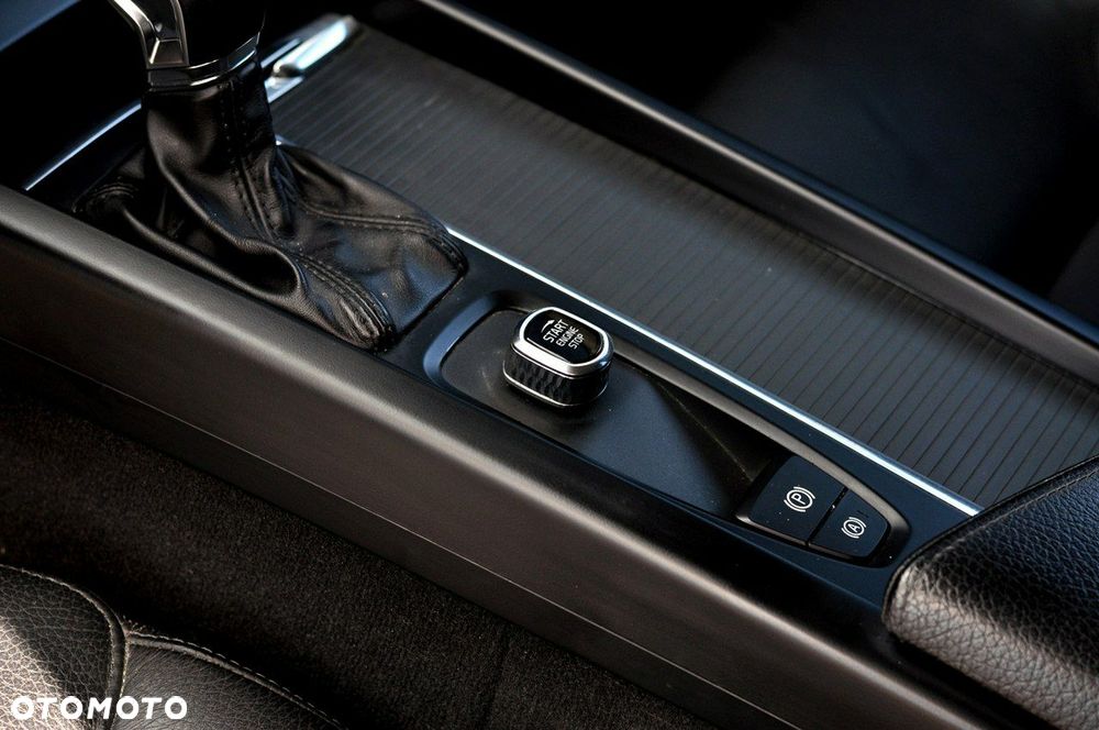 Volvo V60 D3 Geartronic Momentum Pro - 18