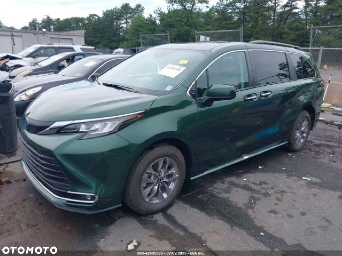 Toyota Sienna - 2