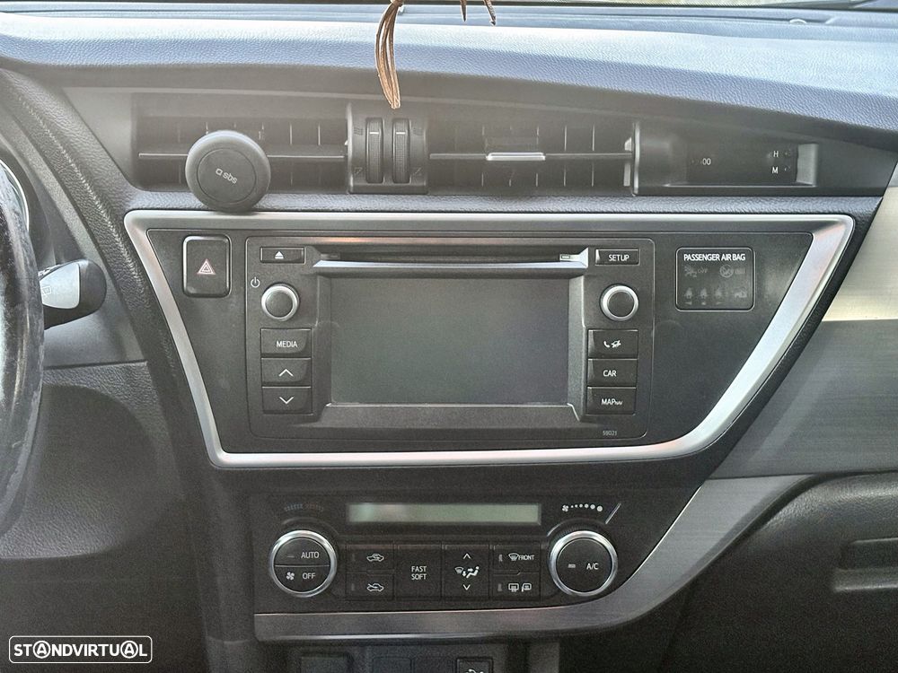 Toyota Auris Touring Sports 1.4 D-4D Comfort - 8