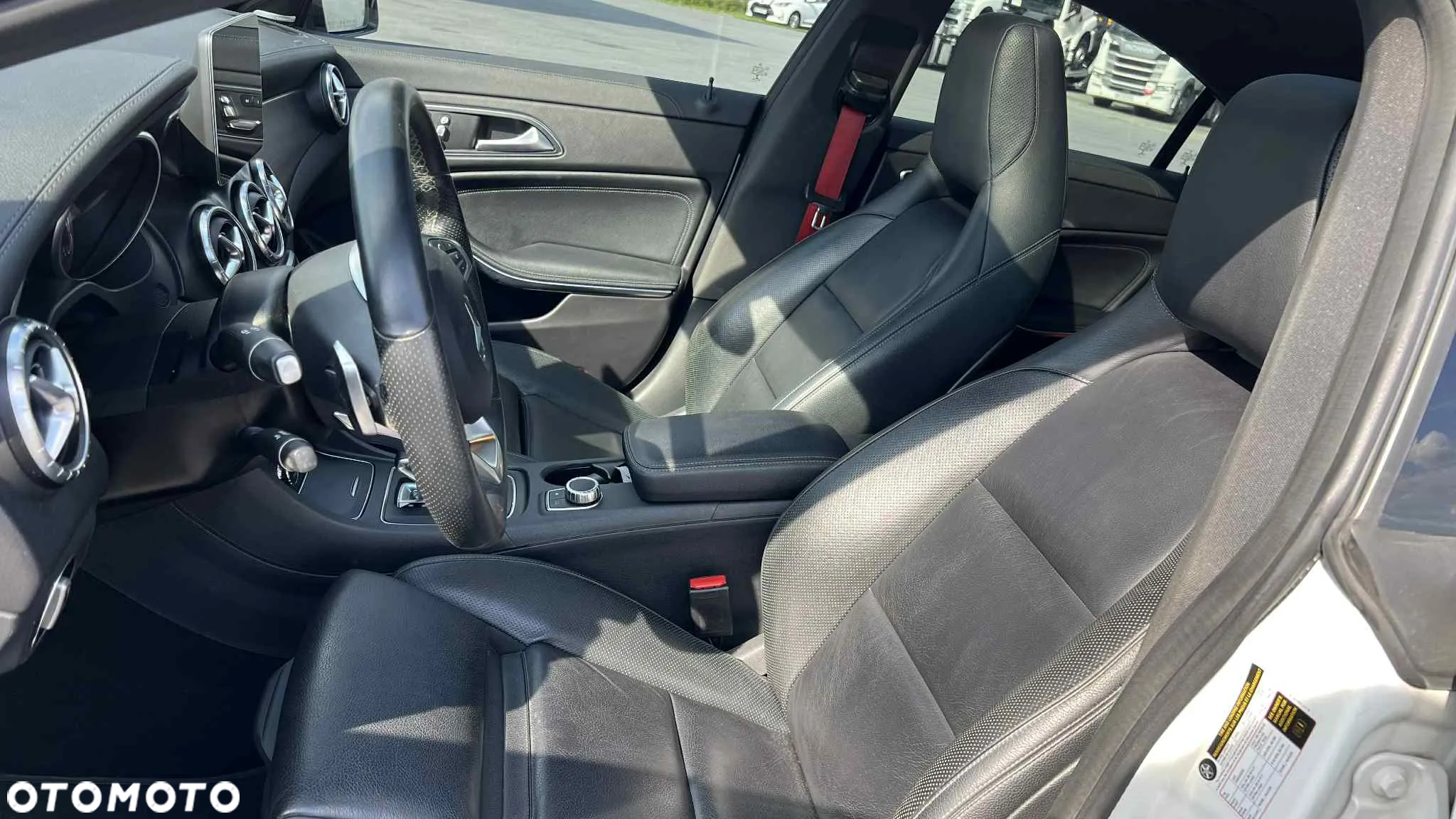 Mercedes-Benz CLA AMG 45 4Matic 7G-DCT - 13