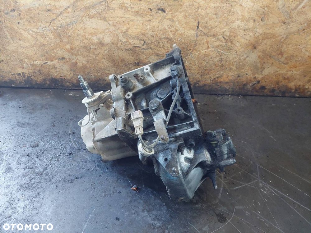 SKRZYNIA BIEGÓW CITROEN BERLINGO I PARTNER I 1.9 D MANUAL 5 BIEGÓW 20DM47 - 5