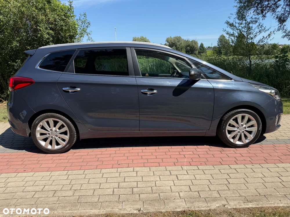 Kia Carens 1.7 CRDi 141 Dream Team Edition - 2