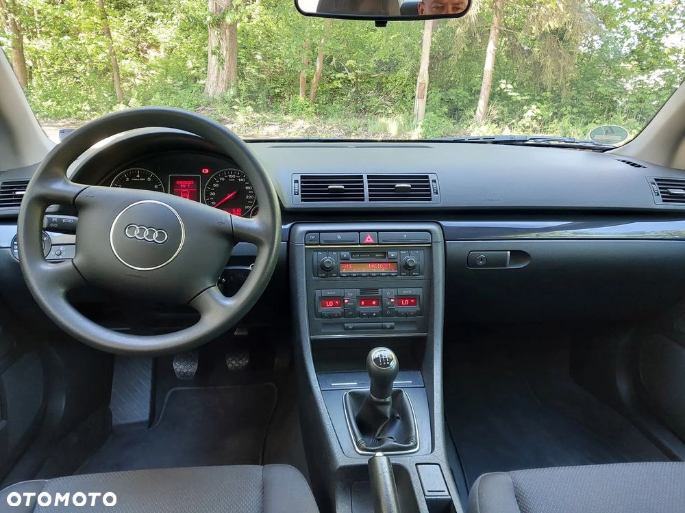 Audi A4 Limousine 2 - 28