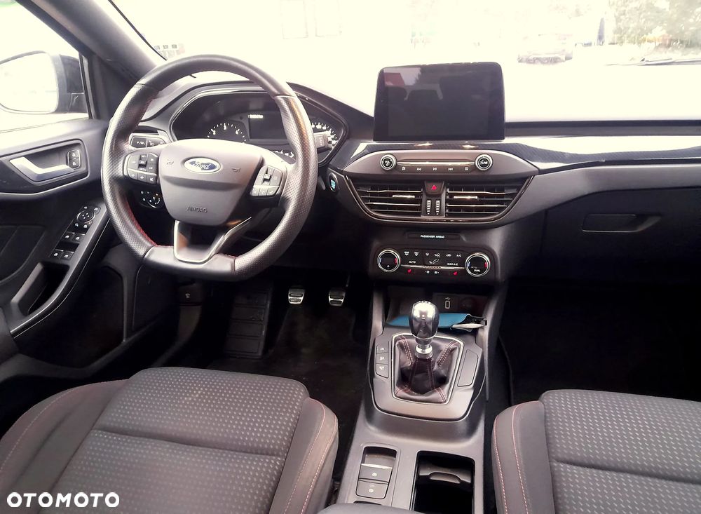 Ford Focus 1.5 EcoBlue STart-Stopp-System TREND - 31