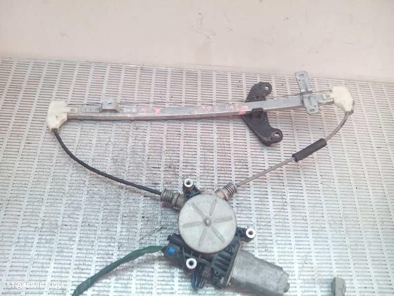ELEVADOR TRASEIRO ESQUERDO HONDA CIVIC 5 PUERTAS EU78 - 1