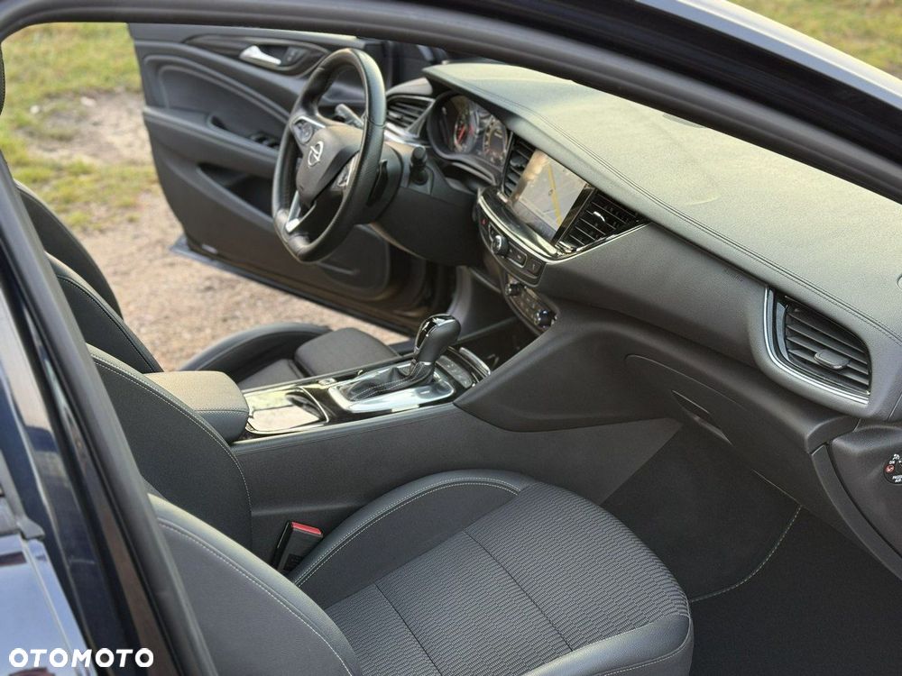 Opel Insignia - 19