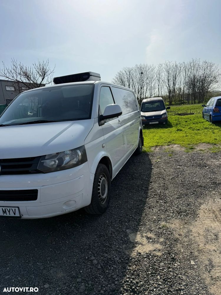 Volkswagen Transporter - 2
