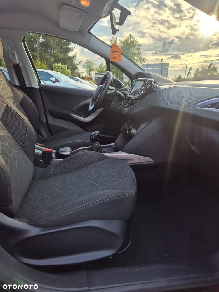 Peugeot 2008 - 6
