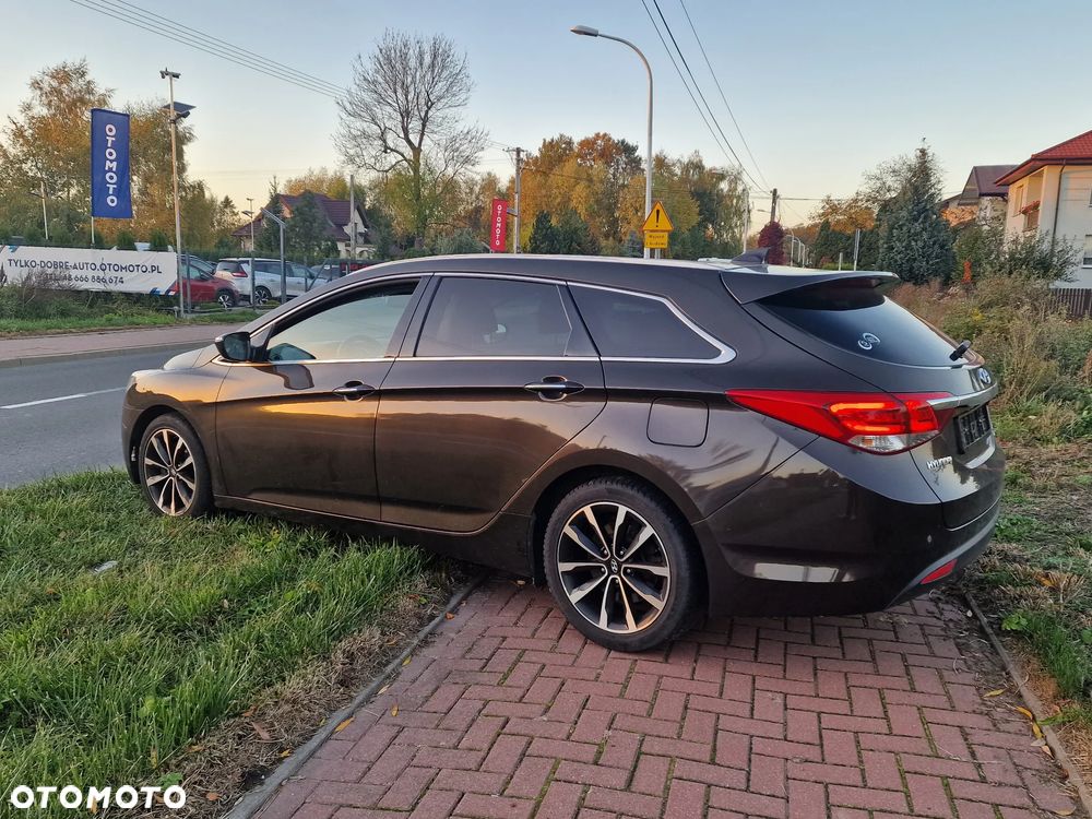 Hyundai i40 Kombi 1.7 CRDi DCT Premium - 33