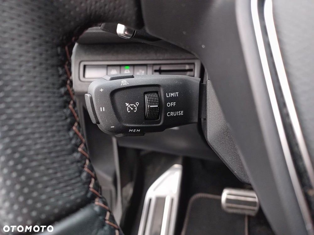 Peugeot 5008 1.5 BlueHDi GT S&S EAT8 - 17