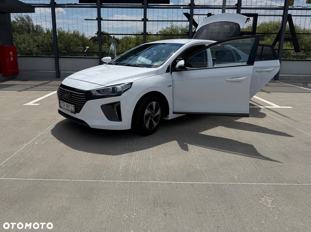 Hyundai IONIQ Hybrid Business - 6