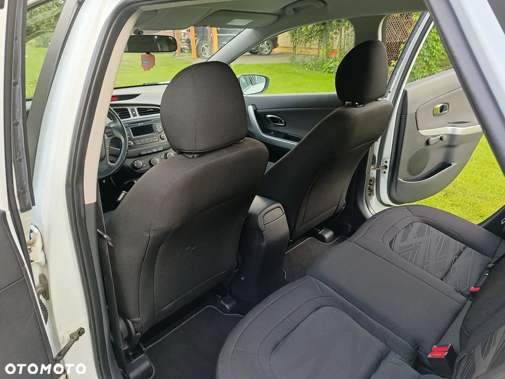 Kia Ceed 1.4 CRDi 90 Vision - 21