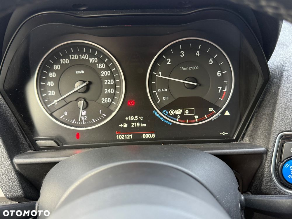 BMW Seria 1 - 21