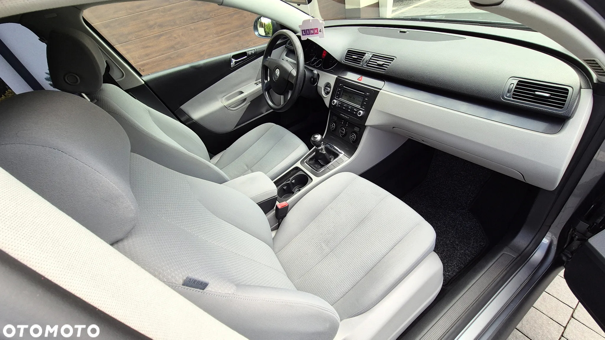 Volkswagen Passat 1.6 FSI Comfortline - 7