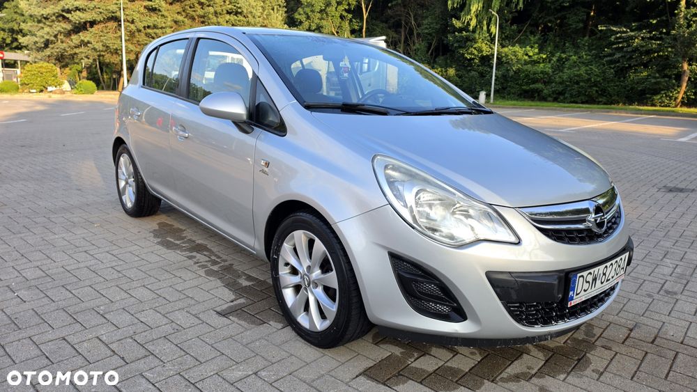 Opel Corsa 2011 photo 4