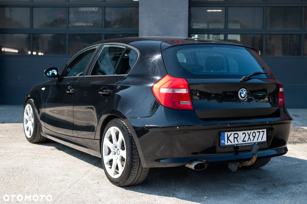 BMW Seria 1 120d DPF - 1