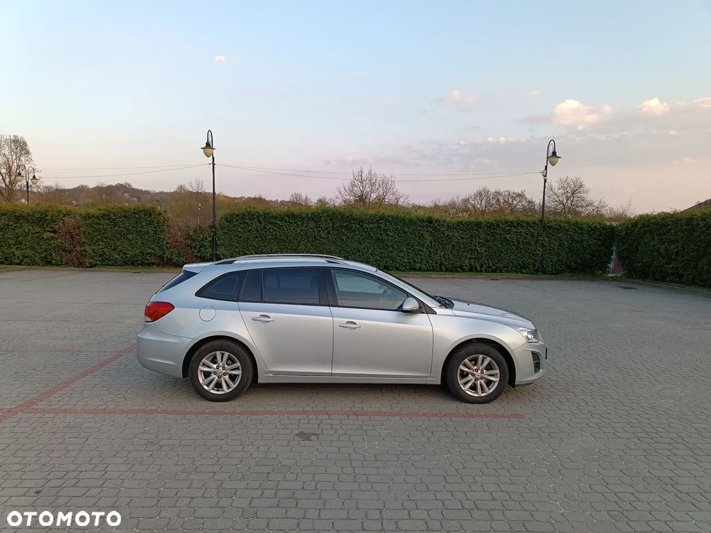Chevrolet Cruze 1.6 LT+ - 8